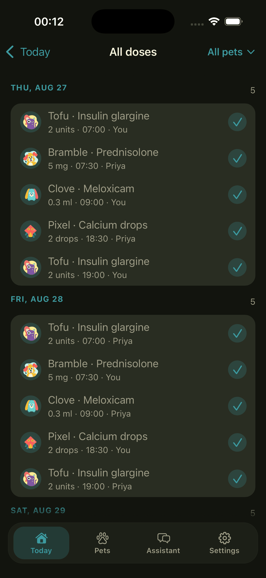 Dose history listed by day, with every outcome followed by the recorded time and recorder label.